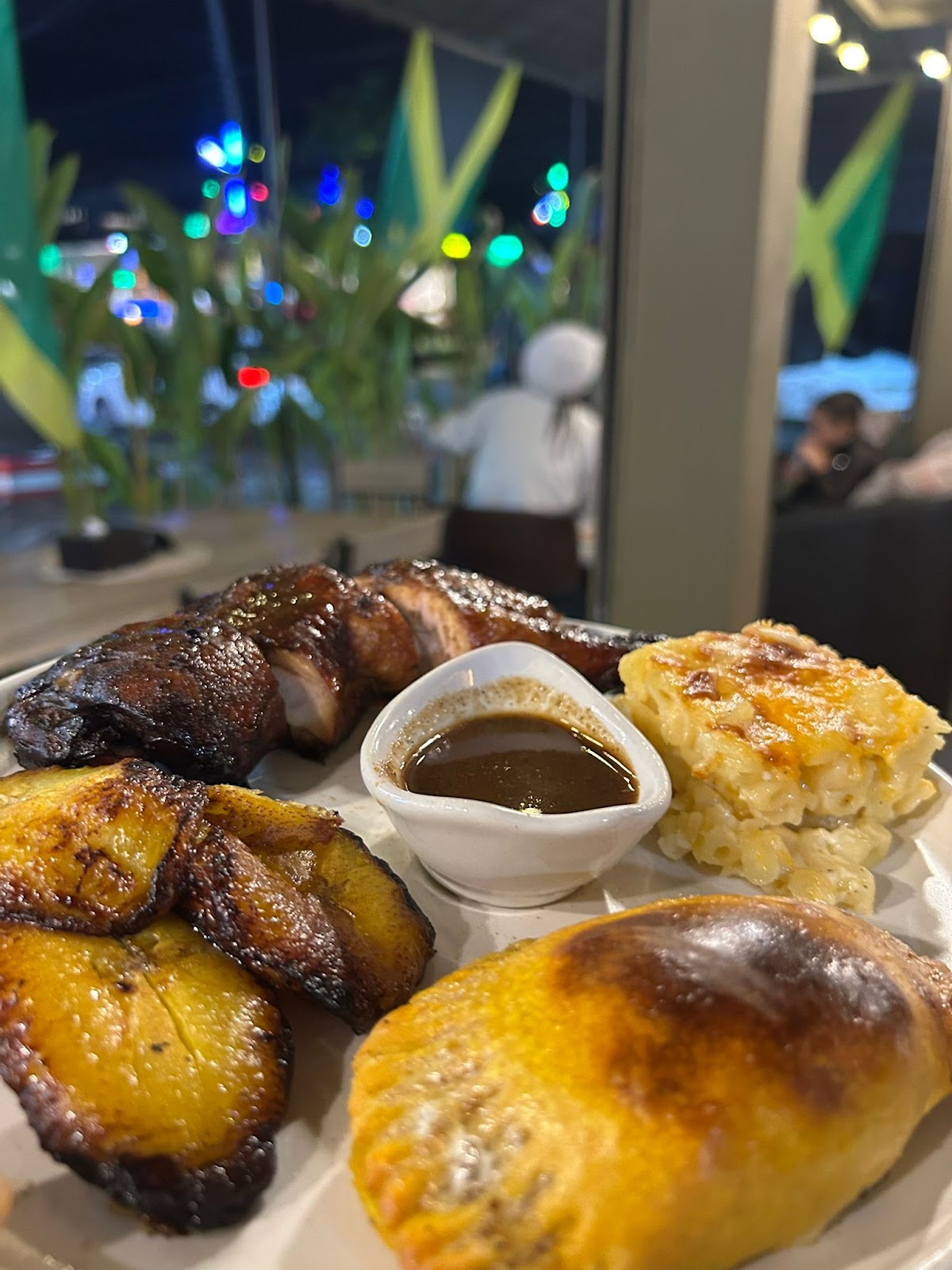 Sky Lounge - Jamaican Bar & Grill