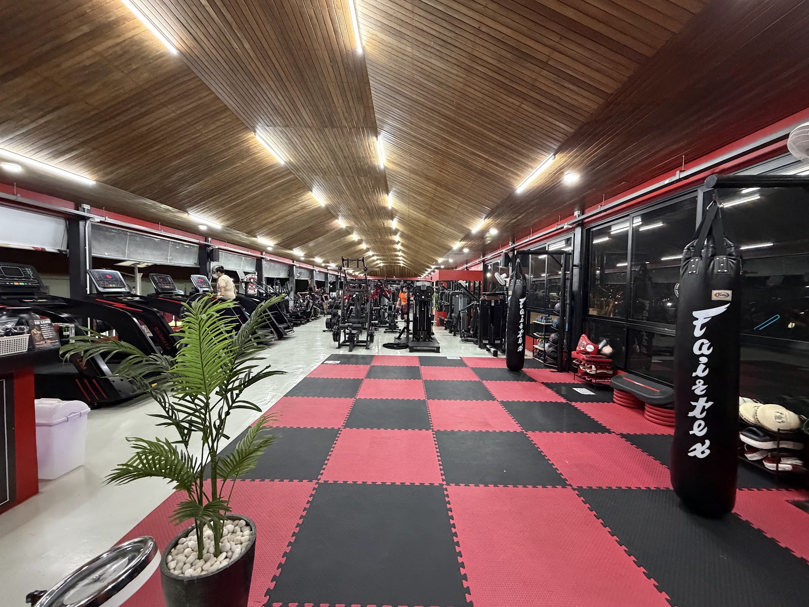 Star Gym & Fitness Center