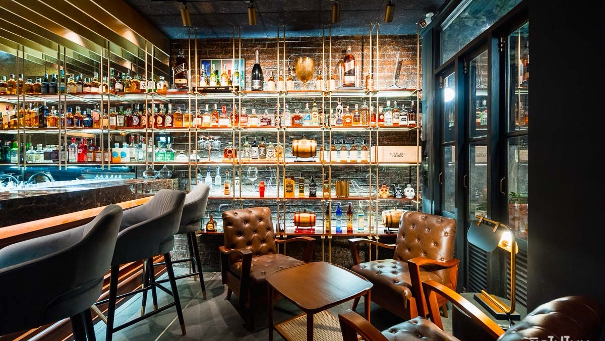 Suvarn Bar