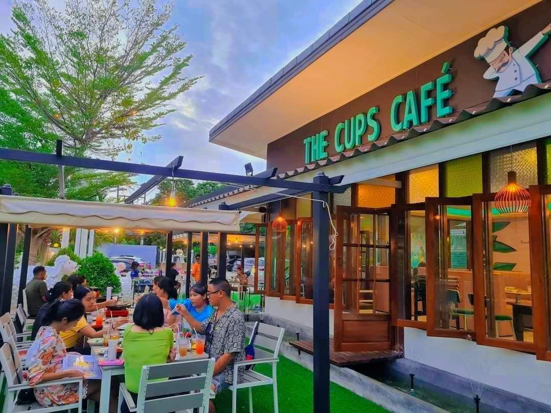 The Cups Café