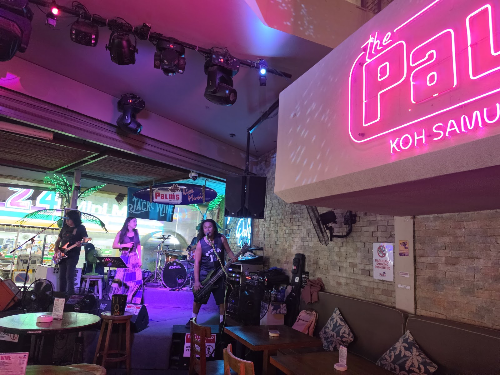 The Palms Bar & Grill - Gallery image 5