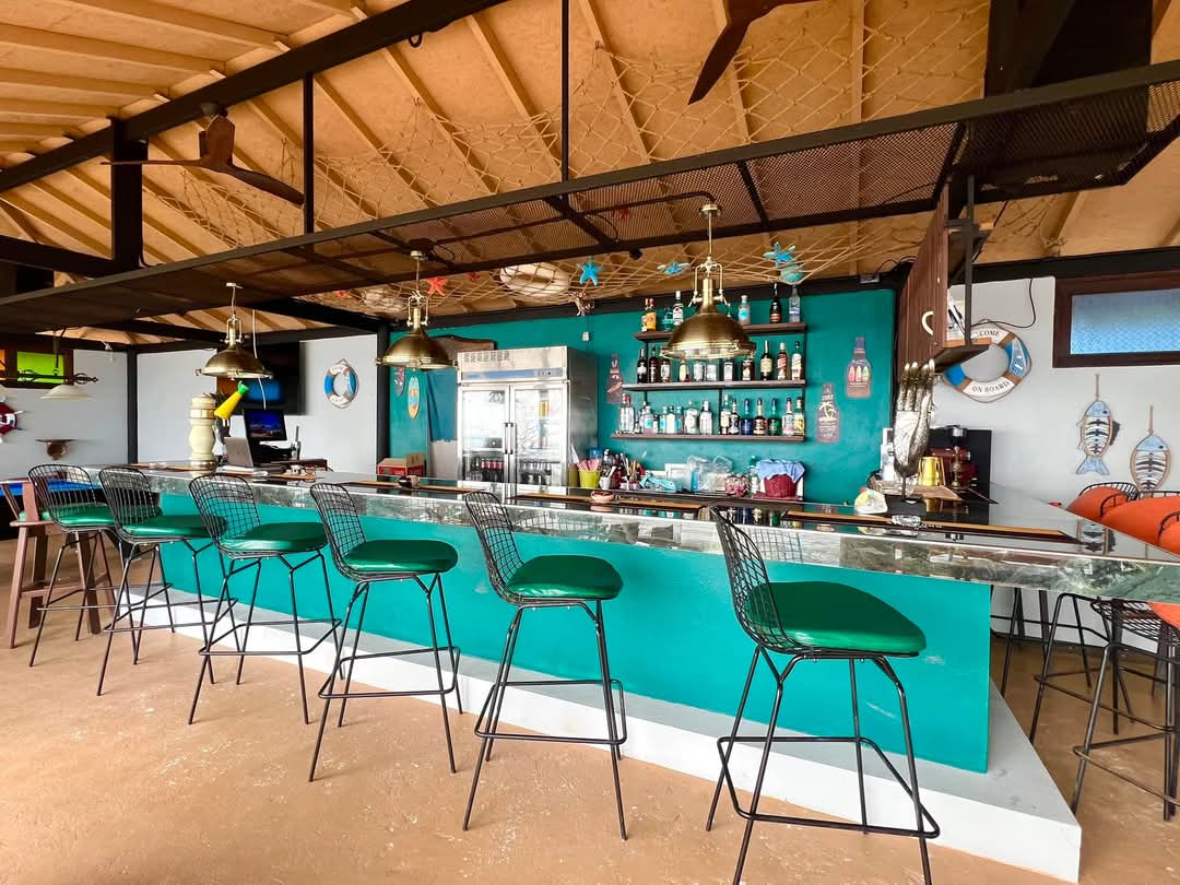 The Reef Bar & Restaurant