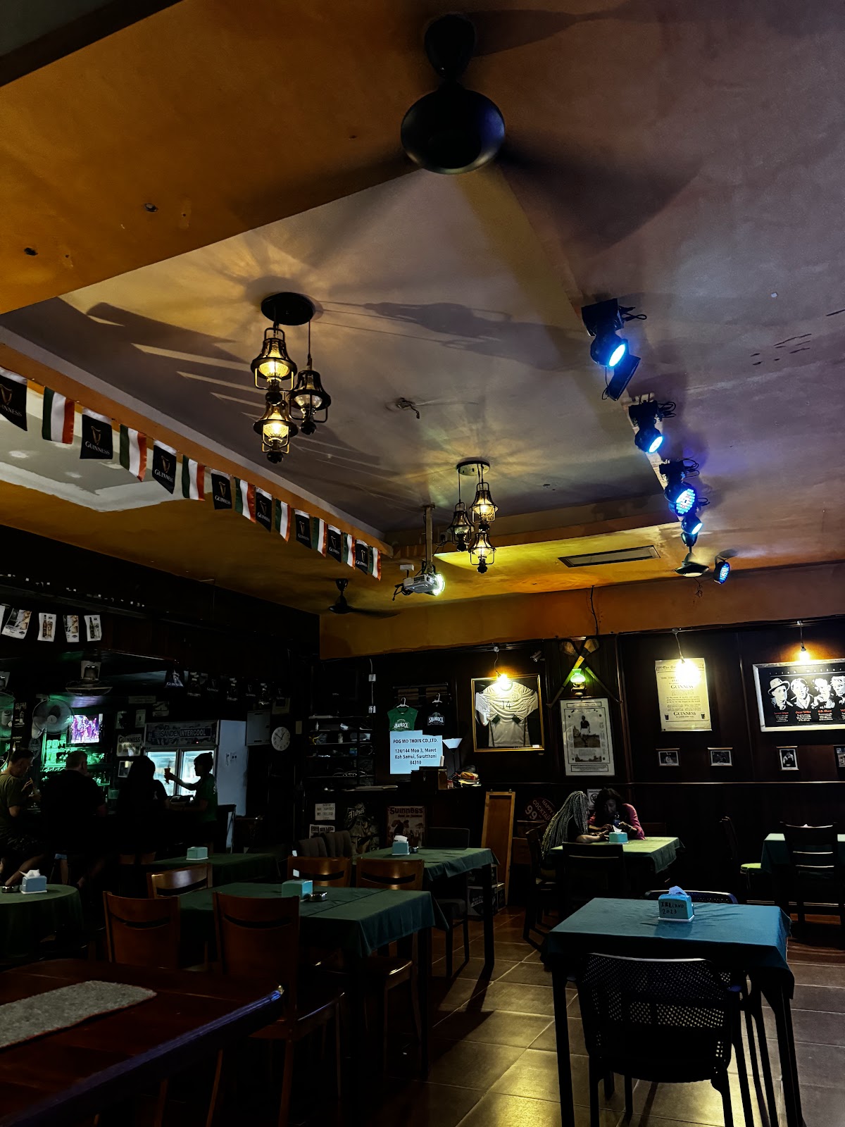 The Shamrock Irish Pub - Gallery image 4