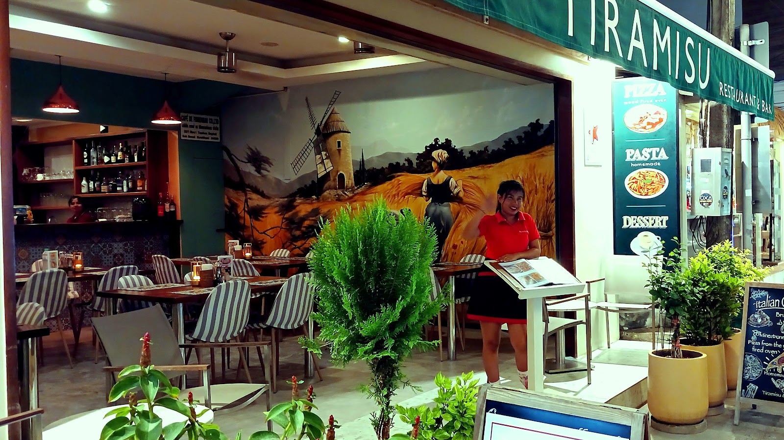 Tiramisu Restaurant & Bar