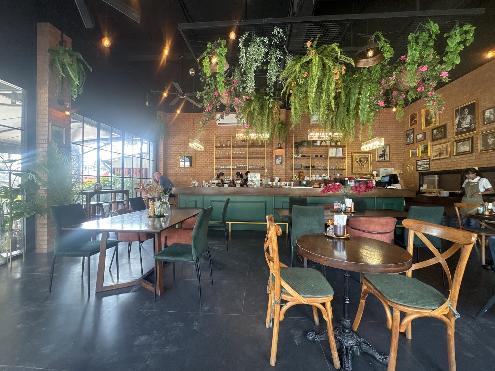 Toast Cafe Bar - Gallery image 4