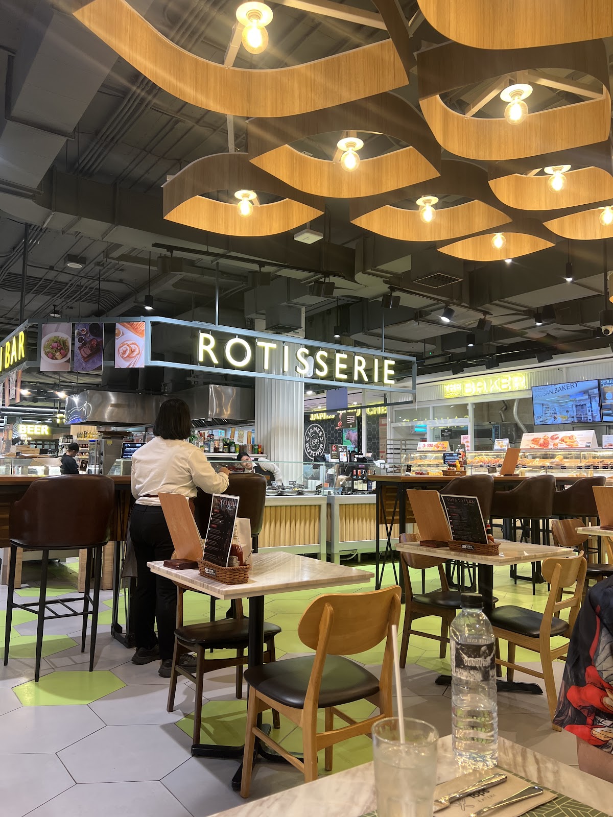 Tops Eatery