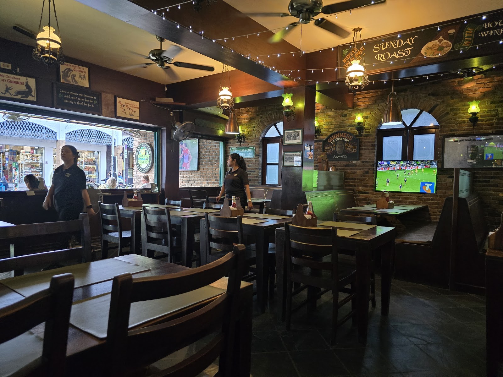 Tropical Murphy's - Gallery image 5