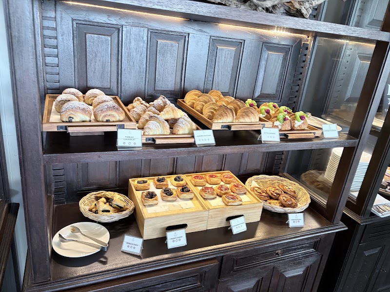 Vana Belle - Kiree International Restaurant - Gallery image 2