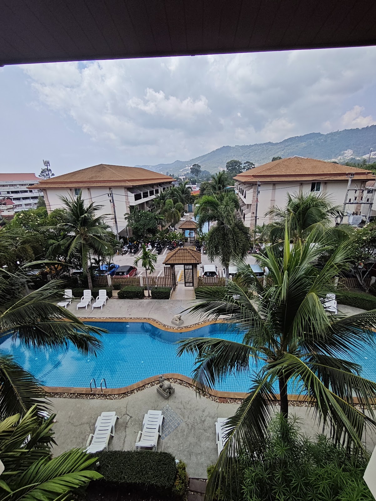 Whispering Palms Suite