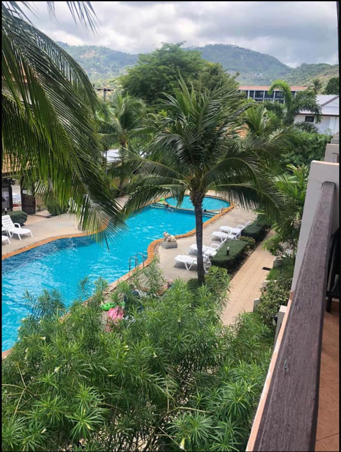 Whispering Palms Suite