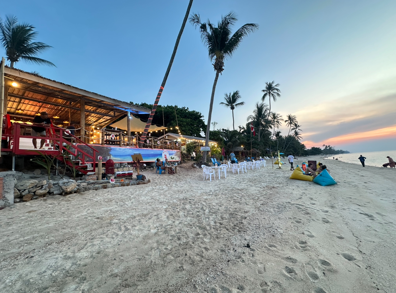 Wilson’s Beach Bar and Restaurant