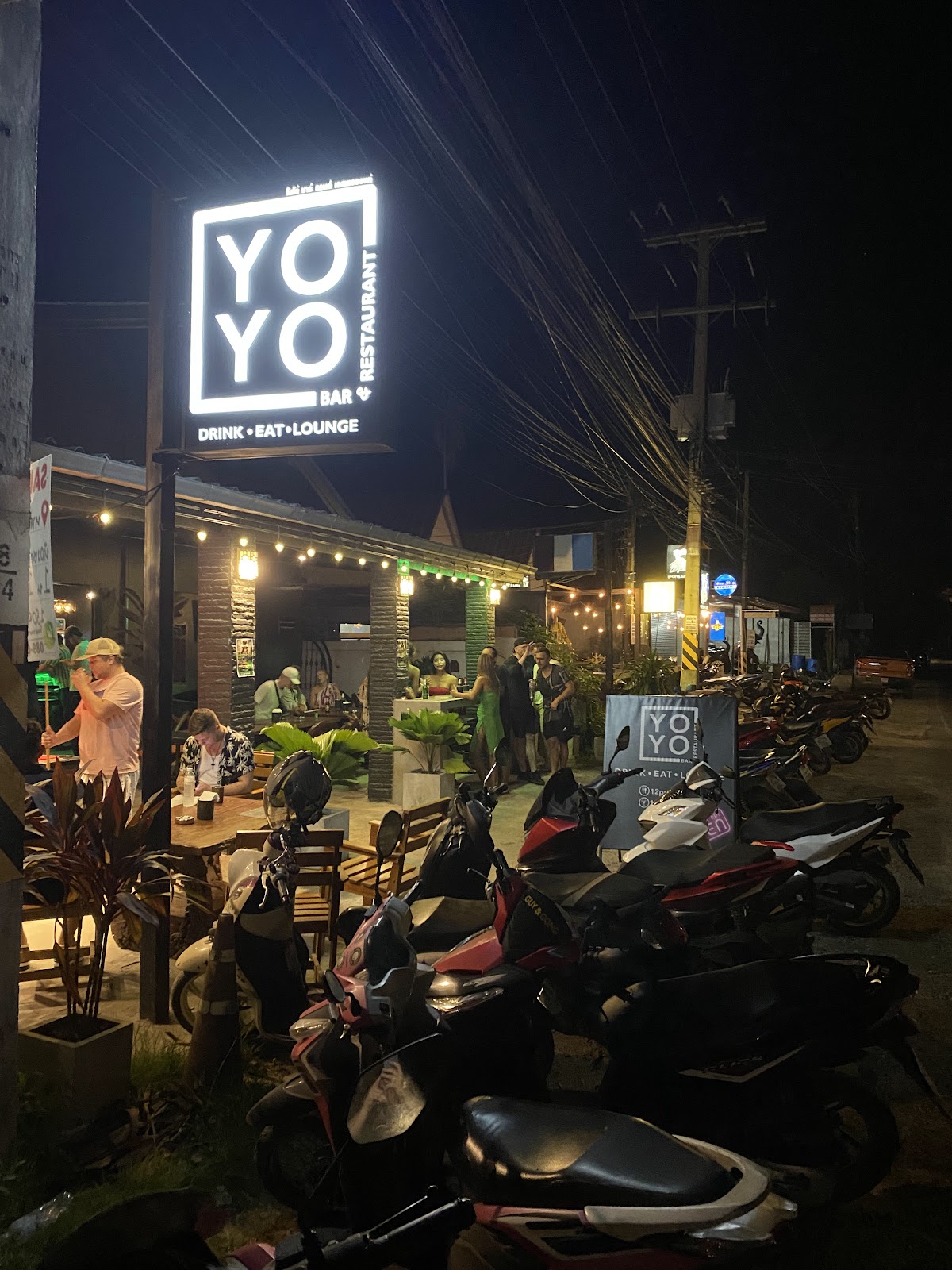 YOYO Bar & Restaurant - Gallery image 4